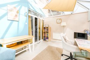 Photo 11- click for photo gallery